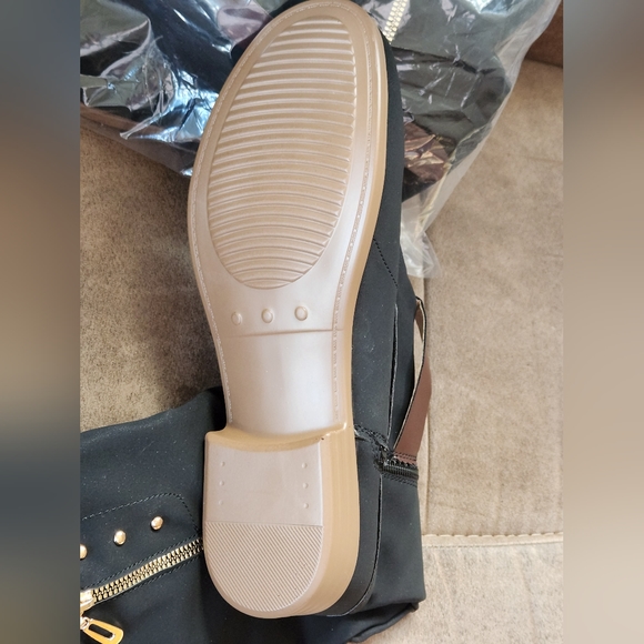 BRAND NEW Size 10 Boots - Picture 5 of 14